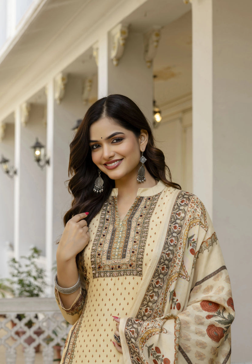 Shop premium women's ethnic suits – Avitra