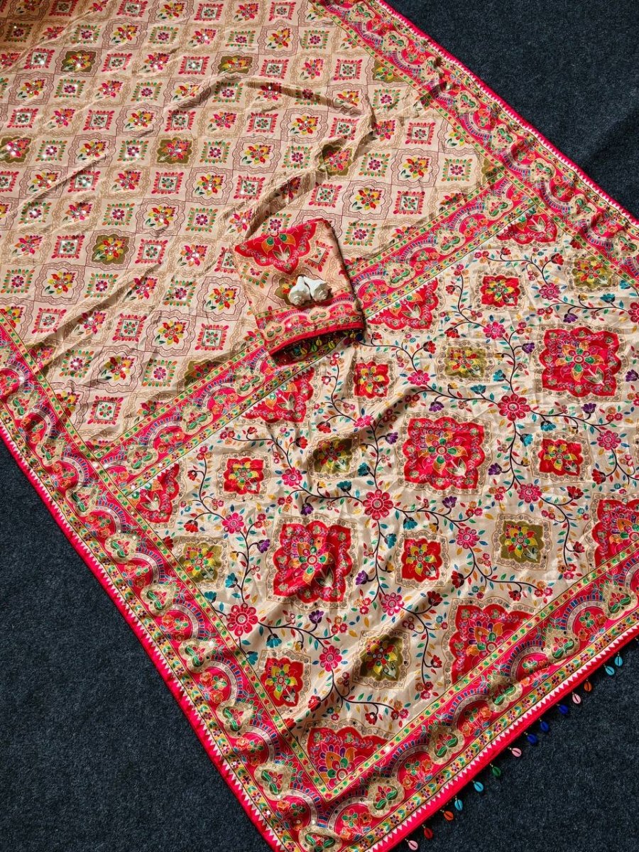 Shop premium women's ethnic suits – Avitra