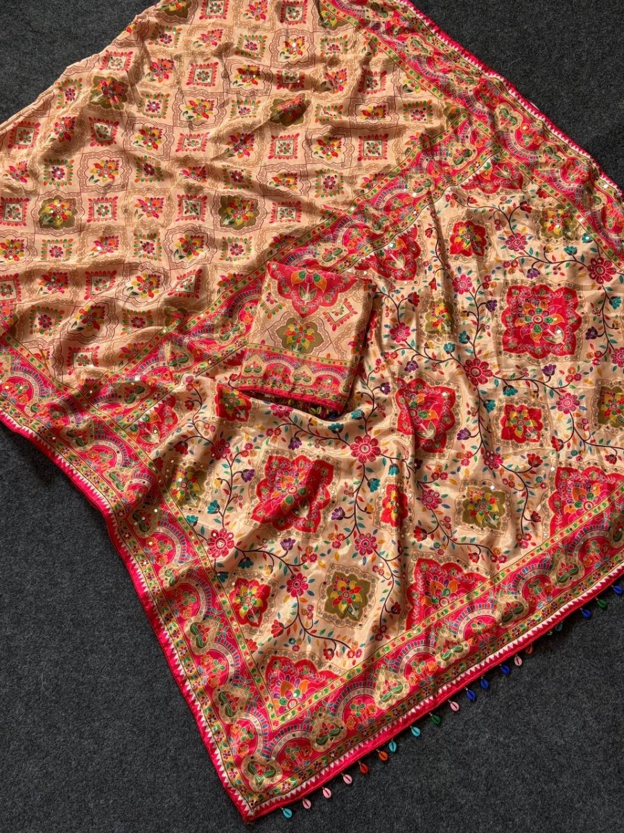 Shop premium women's ethnic suits – Avitra