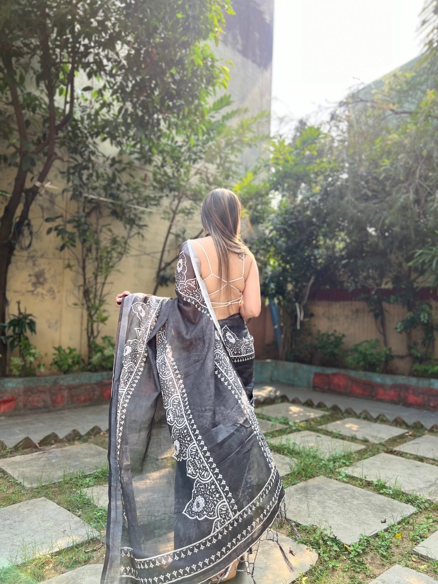 Shop premium women's ethnic suits – Avitra