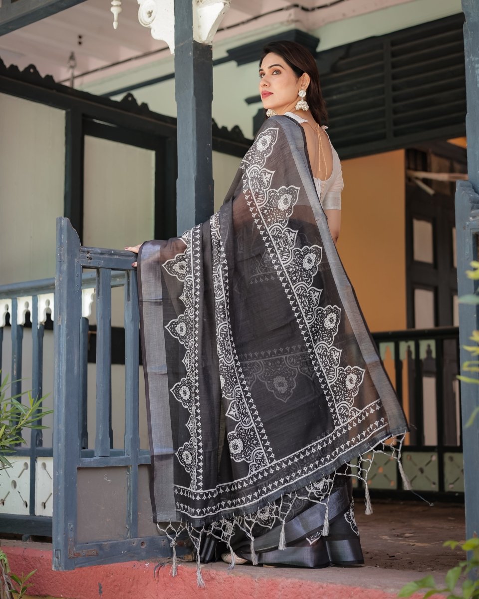 Shop premium women's ethnic suits – Avitra