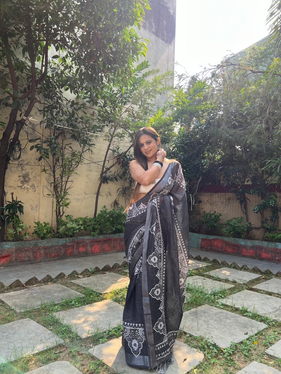 Shop premium women's ethnic suits – Avitra