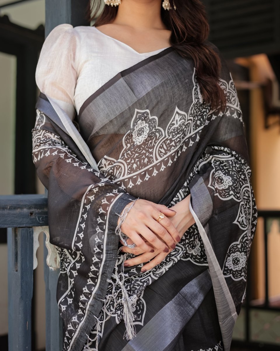Shop premium women's ethnic suits – Avitra