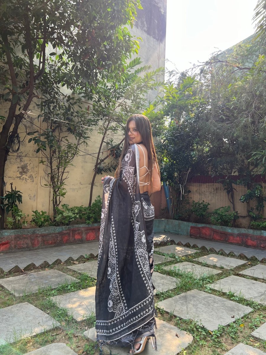 Shop premium women's ethnic suits – Avitra