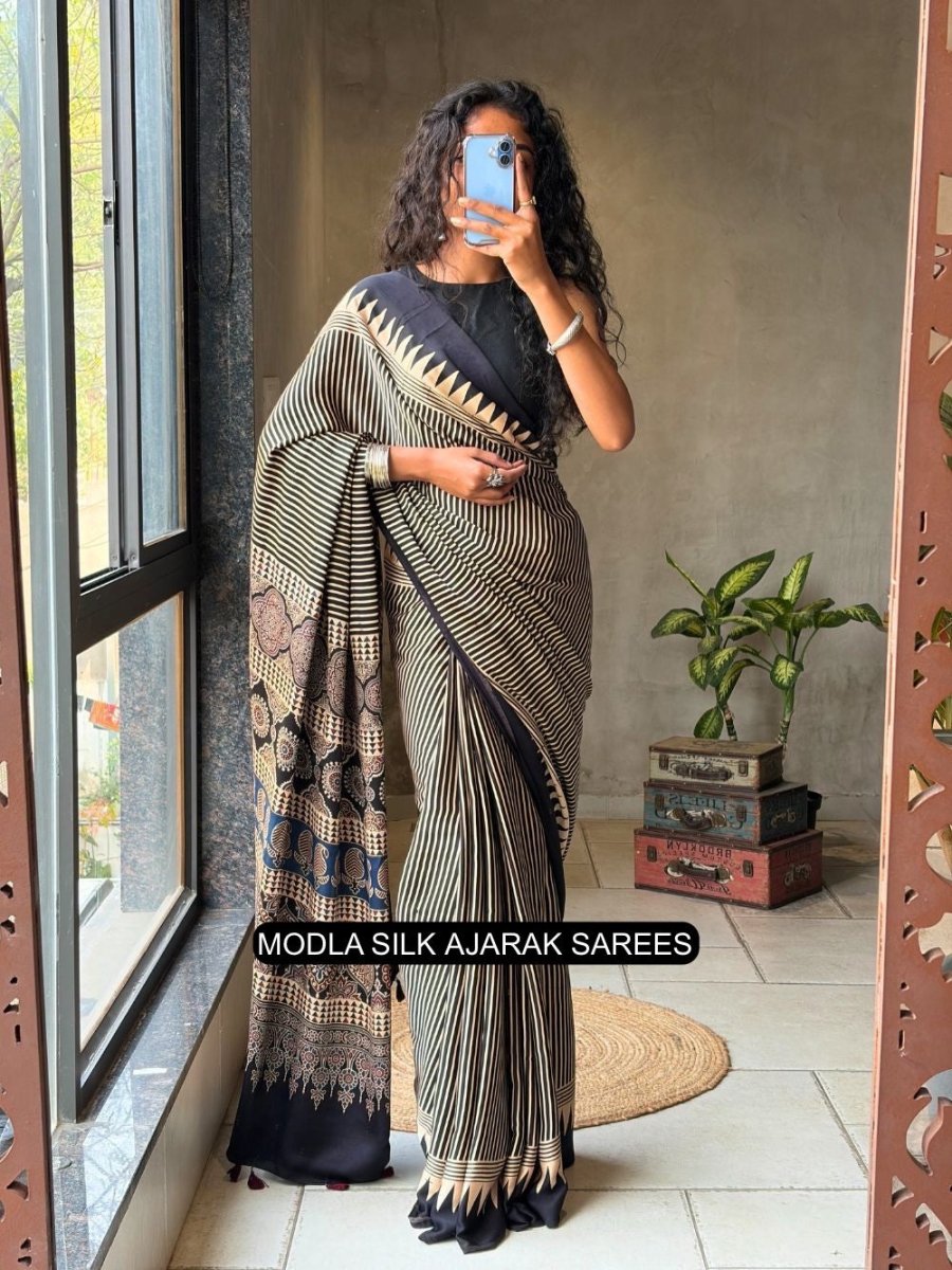 Shop premium women's ethnic suits – Avitra