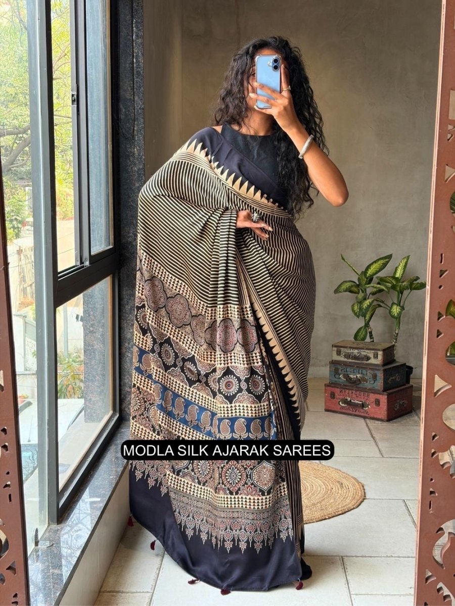 Shop premium women's ethnic suits – Avitra