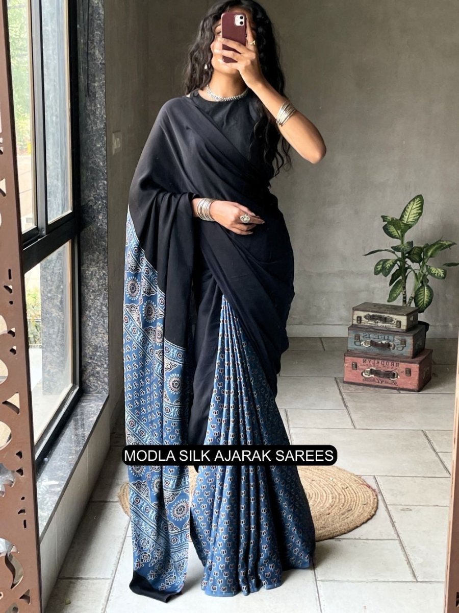 Shop premium women's ethnic suits – Avitra