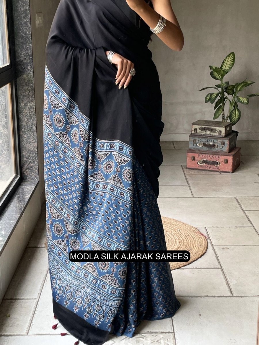 Shop premium women's ethnic suits – Avitra