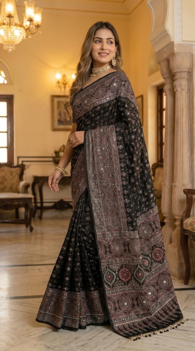 Shop premium women's ethnic suits – Avitra