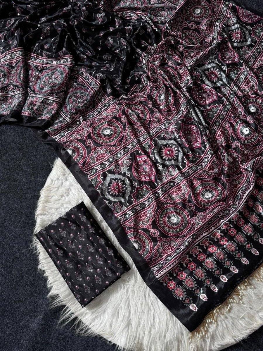 Shop premium women's ethnic suits – Avitra