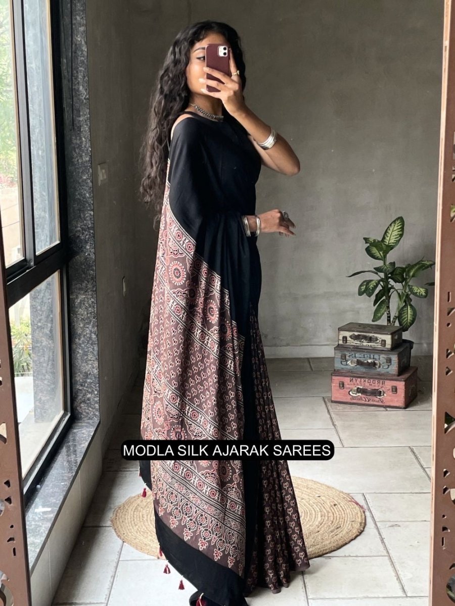Shop premium women's ethnic suits – Avitra