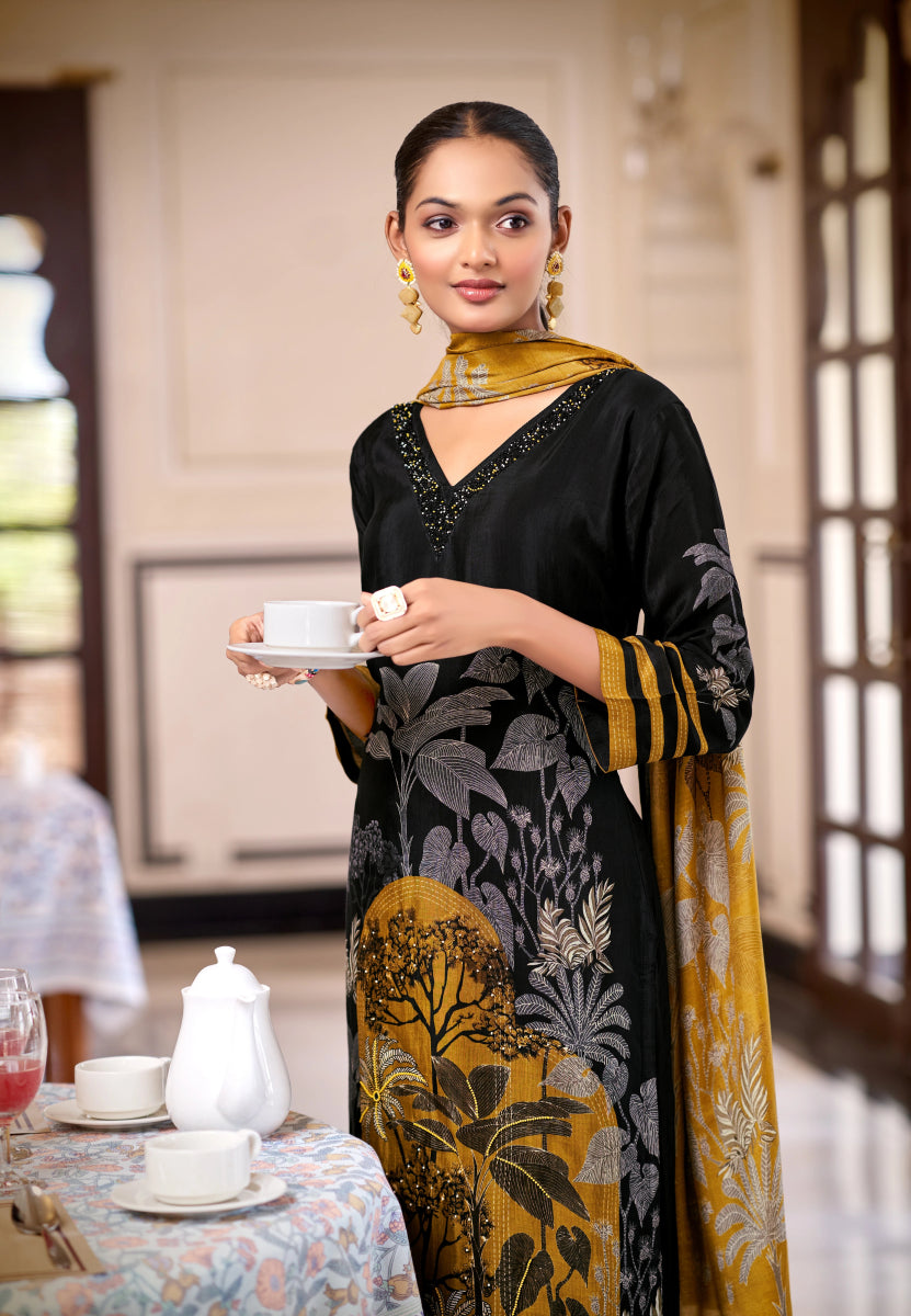 Shop premium women's ethnic suits – Avitra
