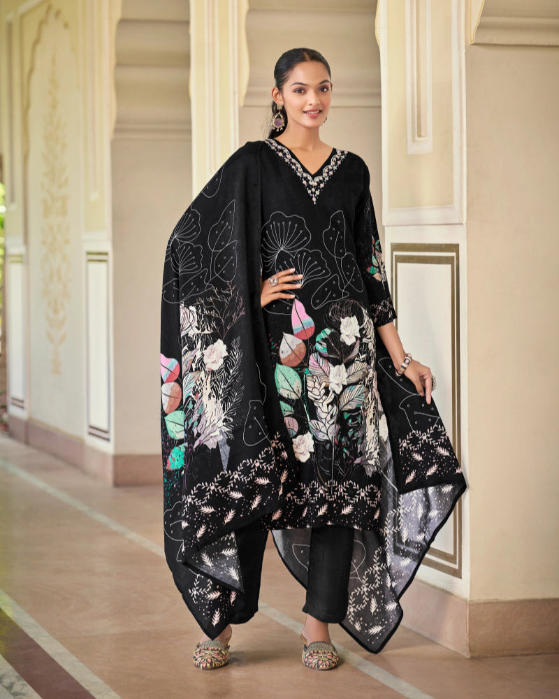 Shop premium women's ethnic suits – Avitra