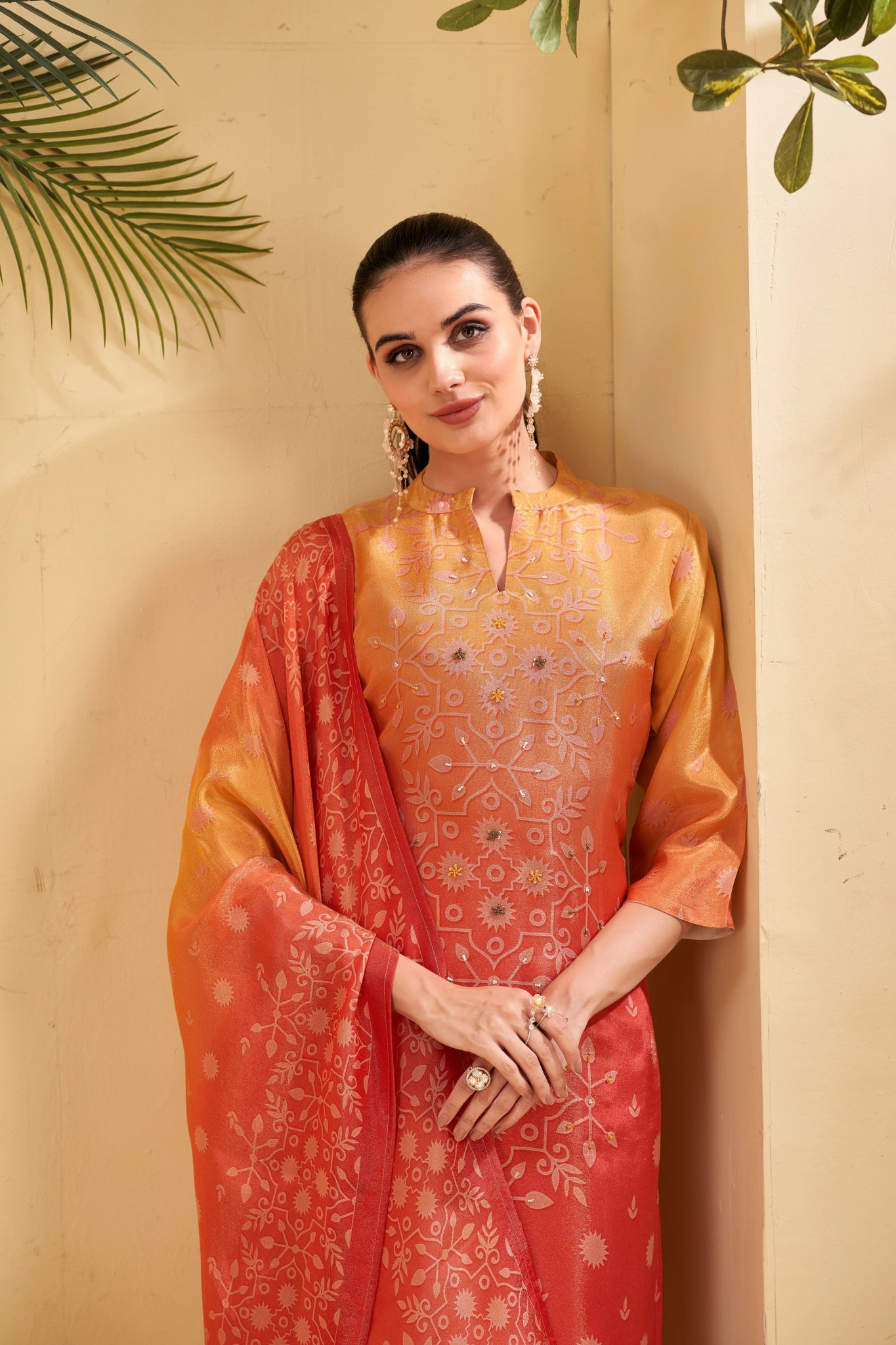 Shop premium women's ethnic suits – Avitra