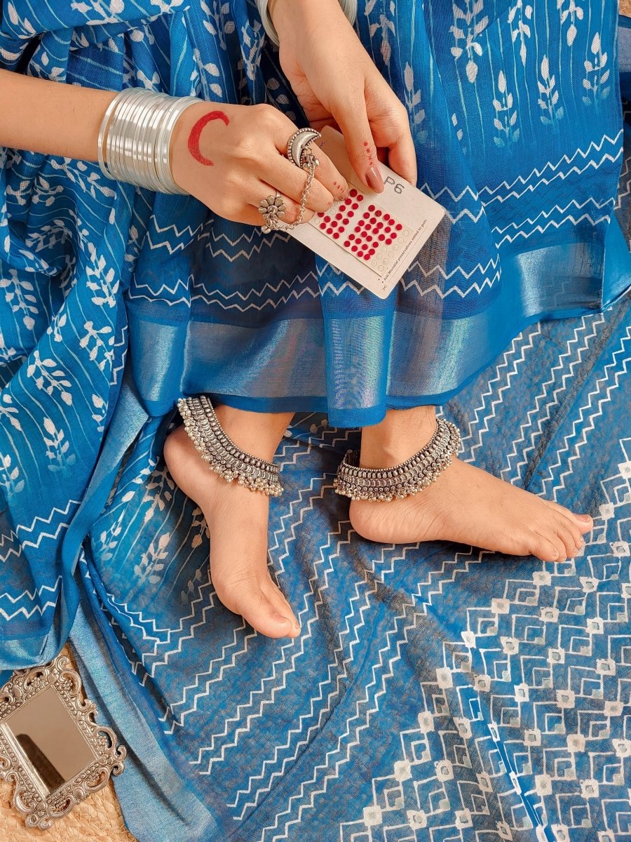 Shop premium women's ethnic suits – Avitra