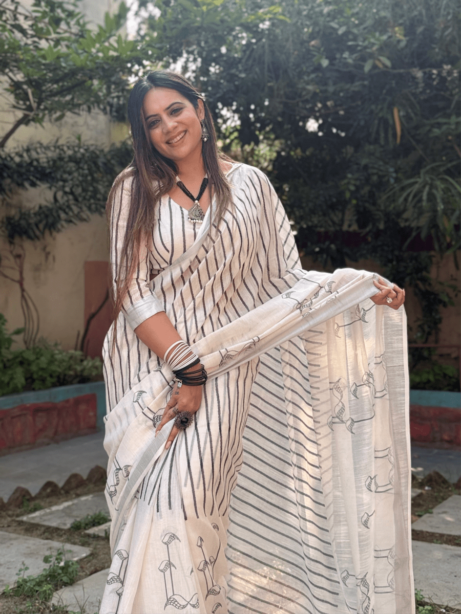 Shop premium women's ethnic suits – Avitra