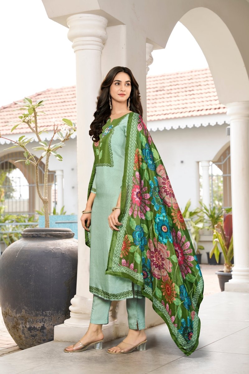 Shop premium women's ethnic suits – Avitra