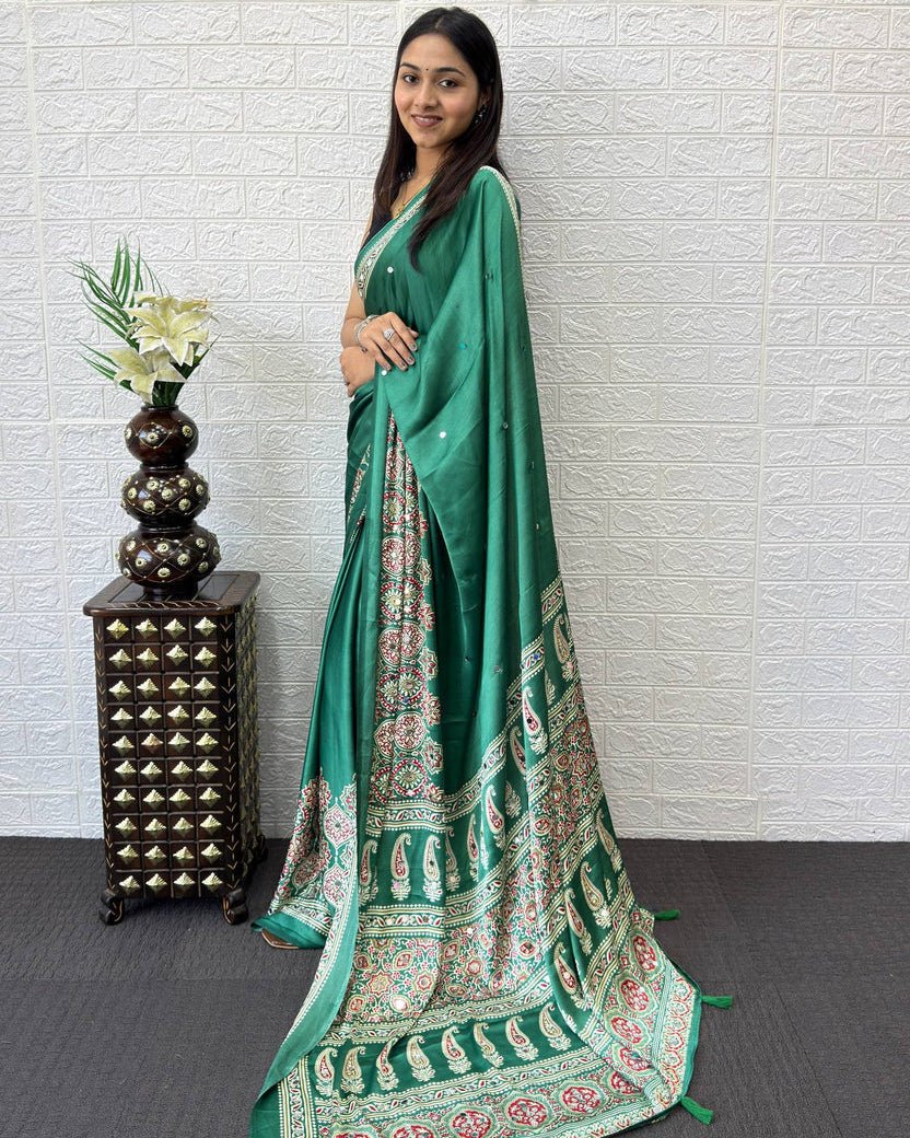 Shop premium women's ethnic suits – Avitra