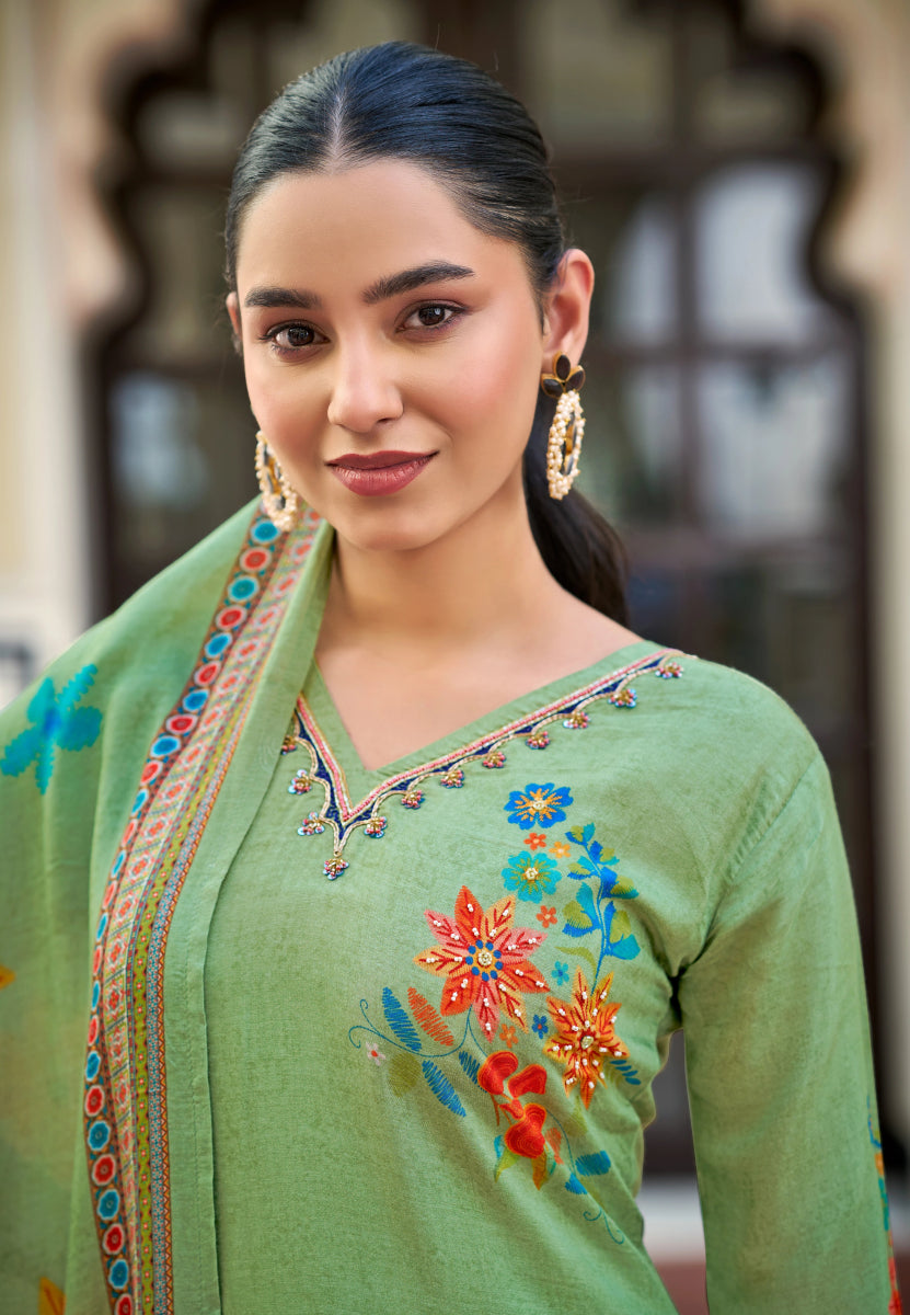 Shop premium women's ethnic suits – Avitra