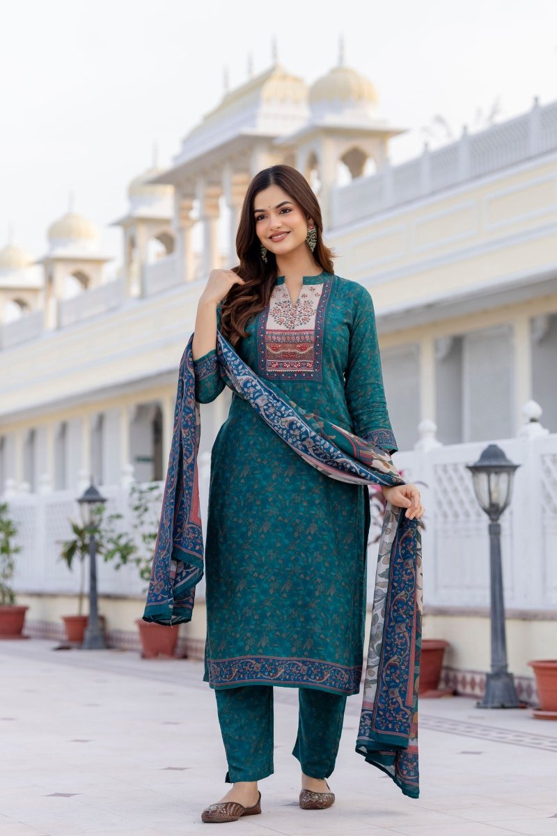 Shop premium women's ethnic suits – Avitra