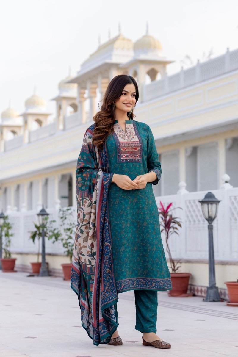 Shop premium women's ethnic suits – Avitra