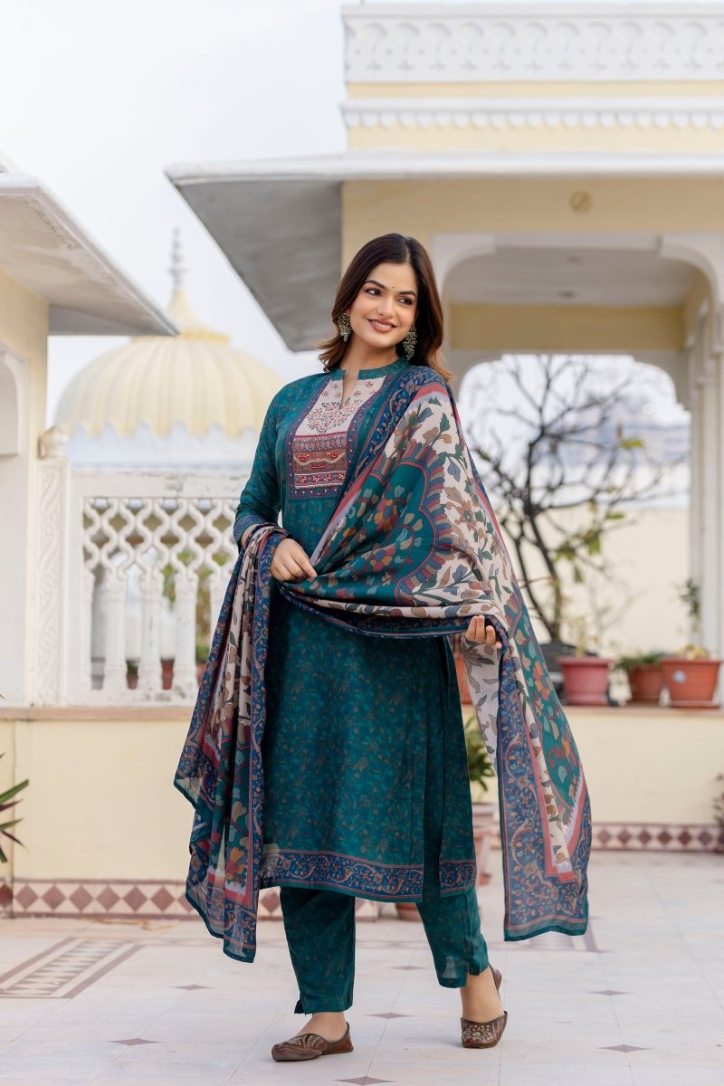 Shop premium women's ethnic suits – Avitra