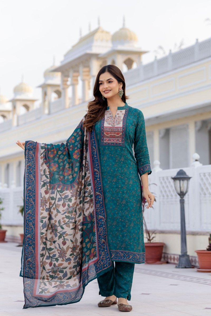 Shop premium women's ethnic suits – Avitra