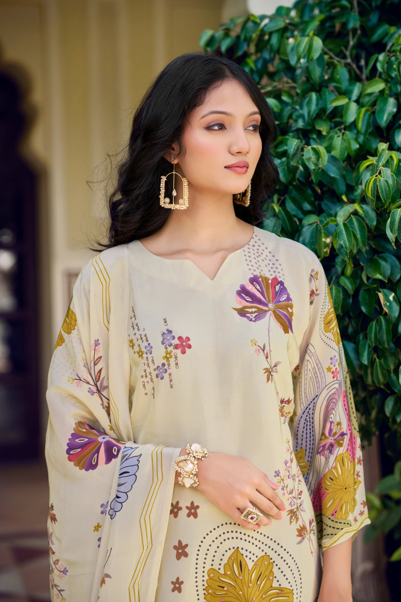 Shop premium women's ethnic suits – Avitra