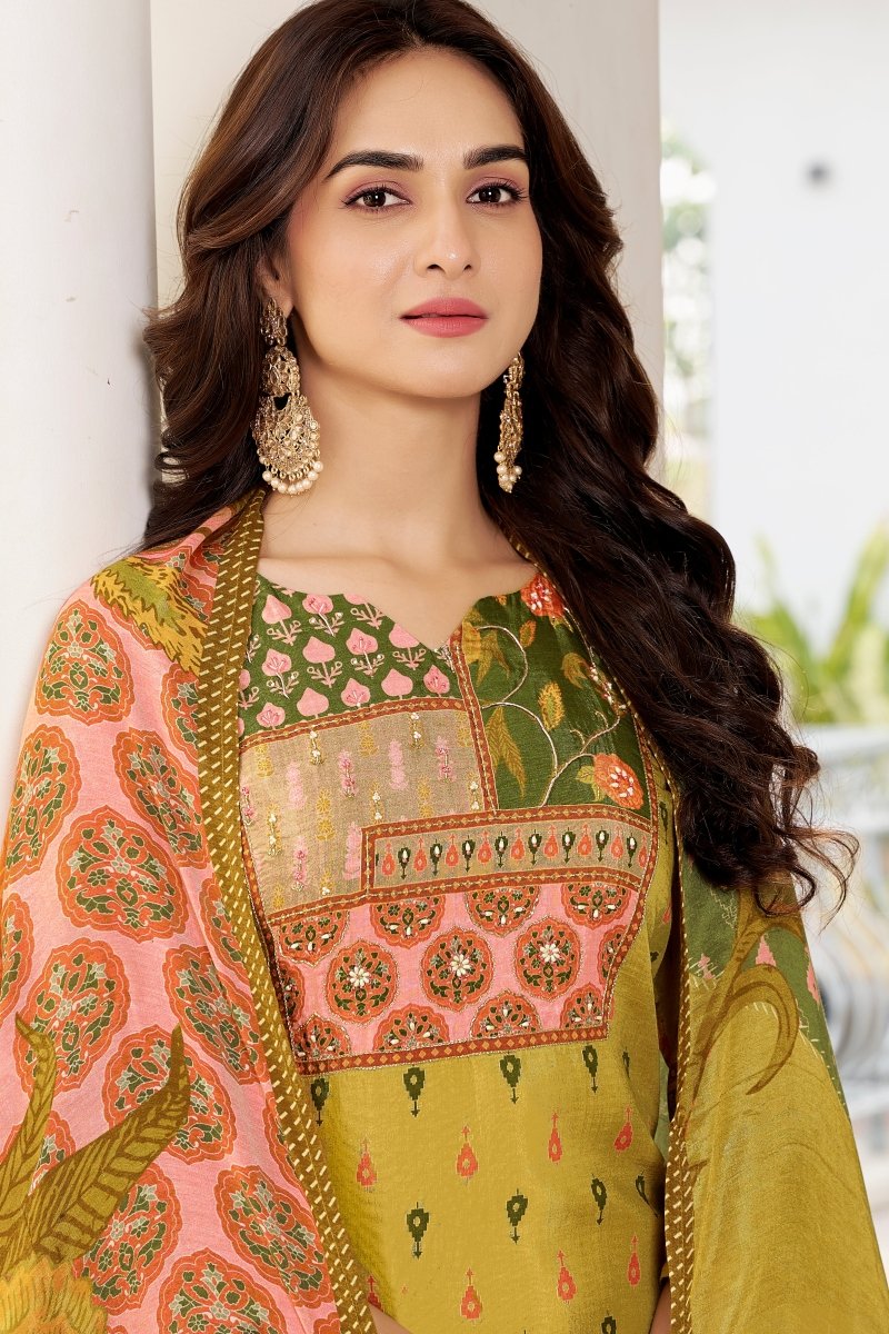 Shop premium women's ethnic suits – Avitra