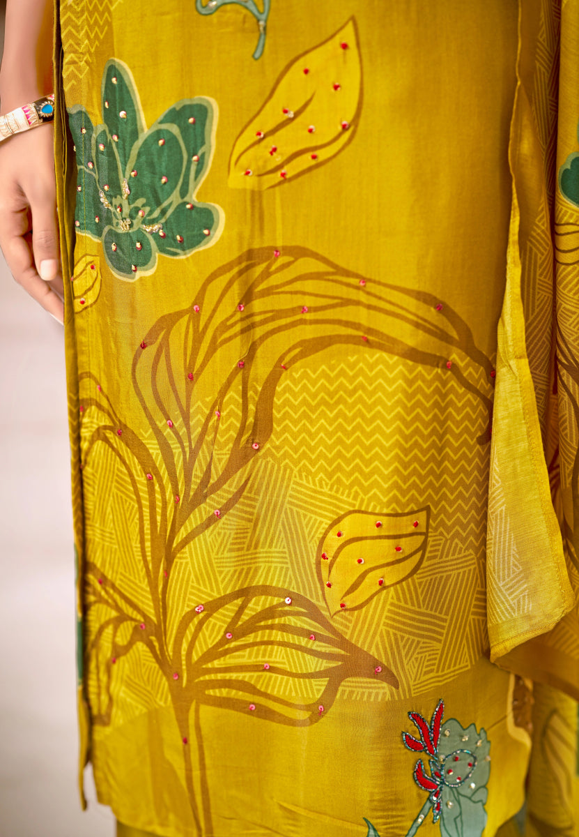Shop premium women's ethnic suits – Avitra