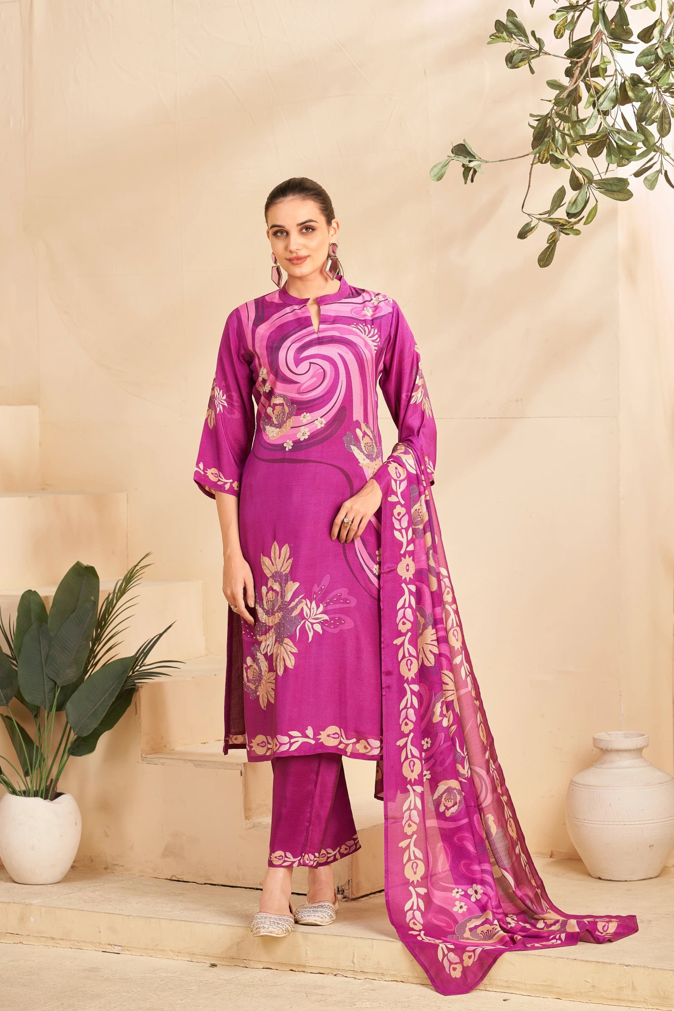 Shop premium women's ethnic suits – Avitra