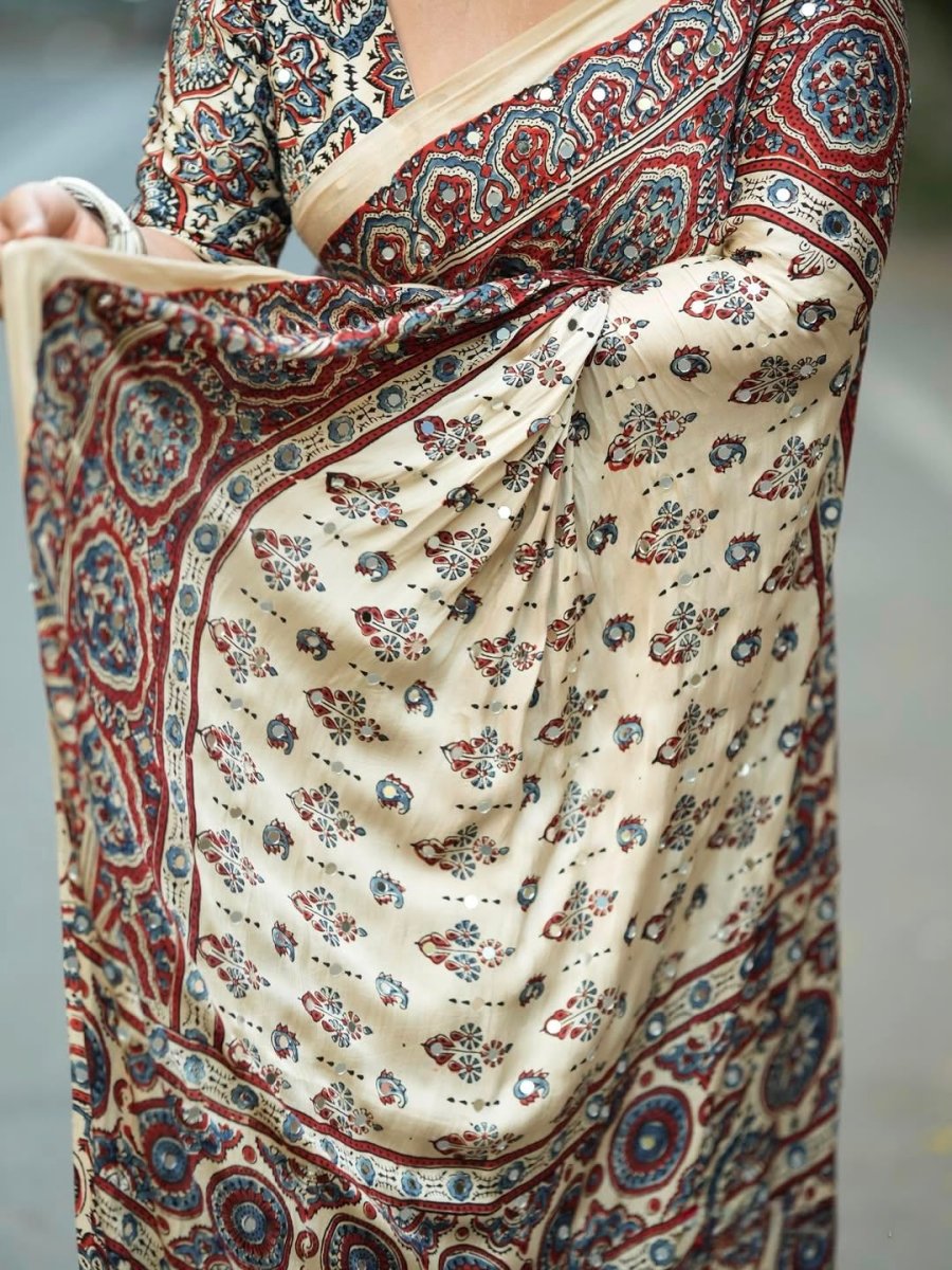 Shop premium women's ethnic suits – Avitra