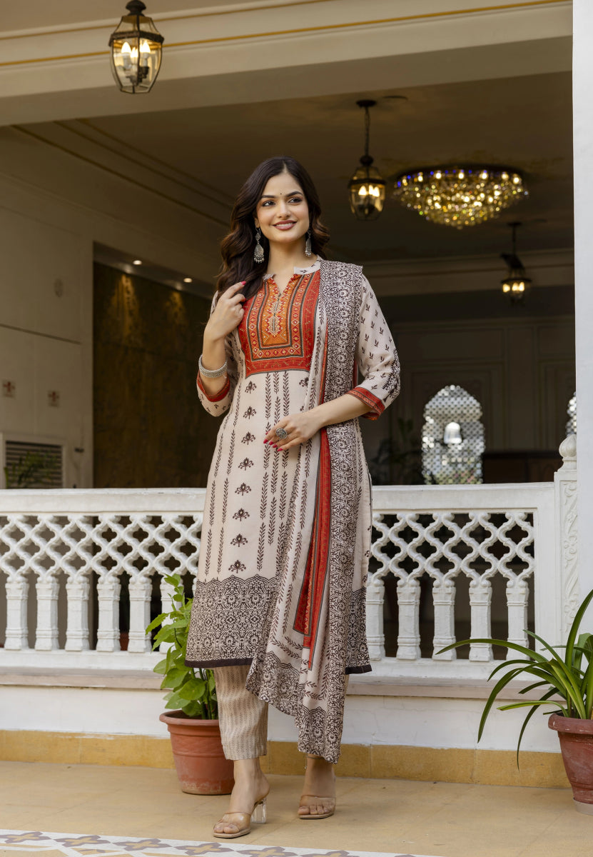 Shop premium women's ethnic suits – Avitra