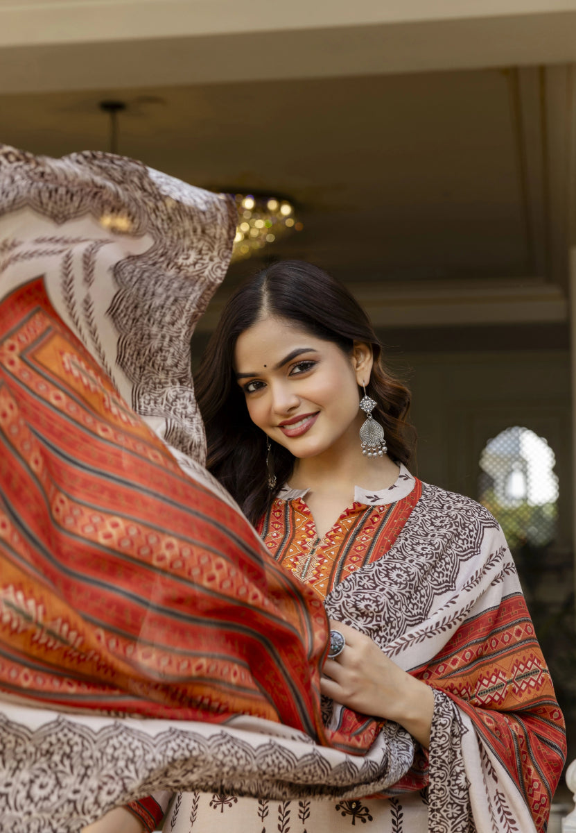 Shop premium women's ethnic suits – Avitra