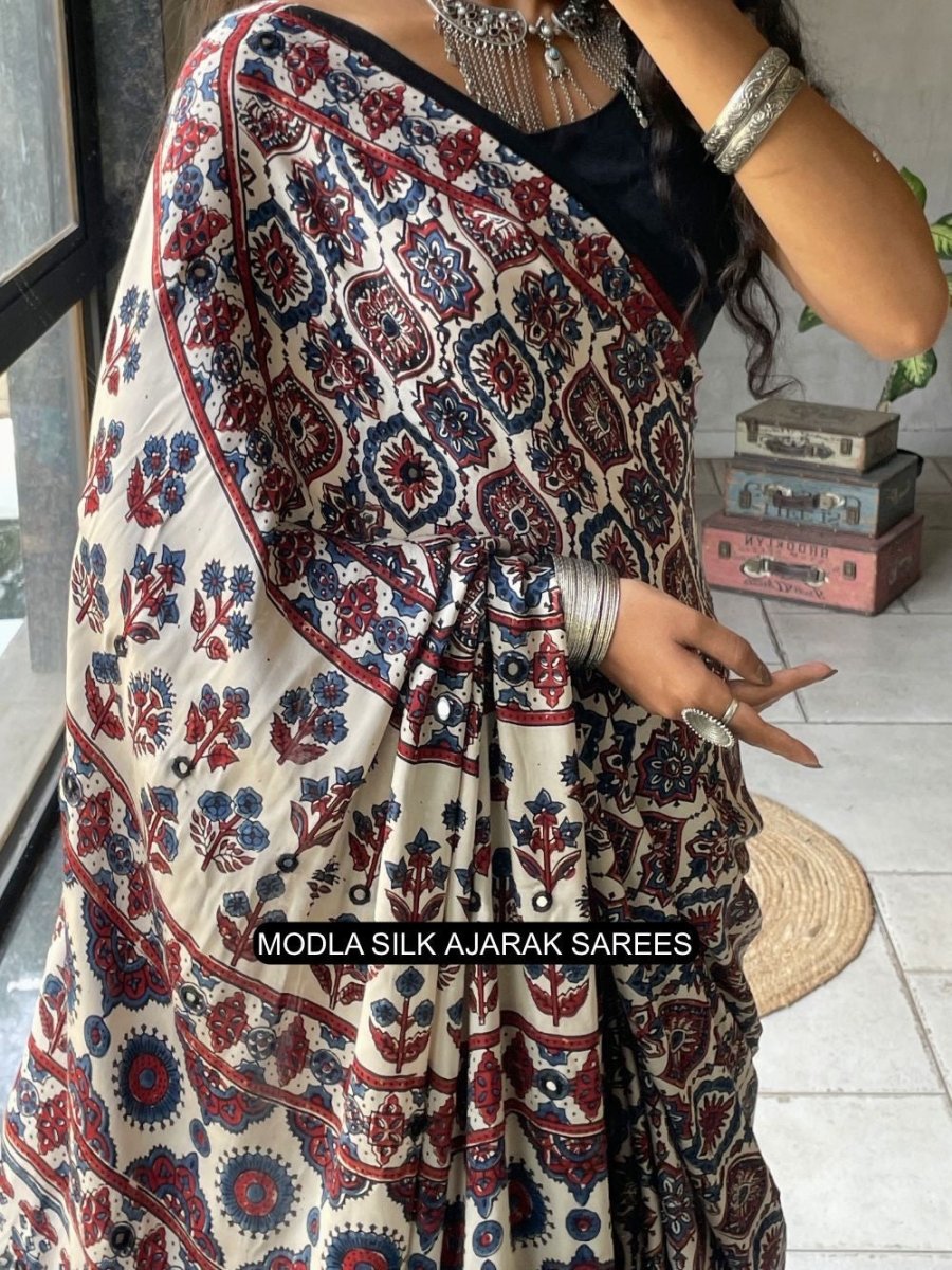 Shop premium women's ethnic suits – Avitra