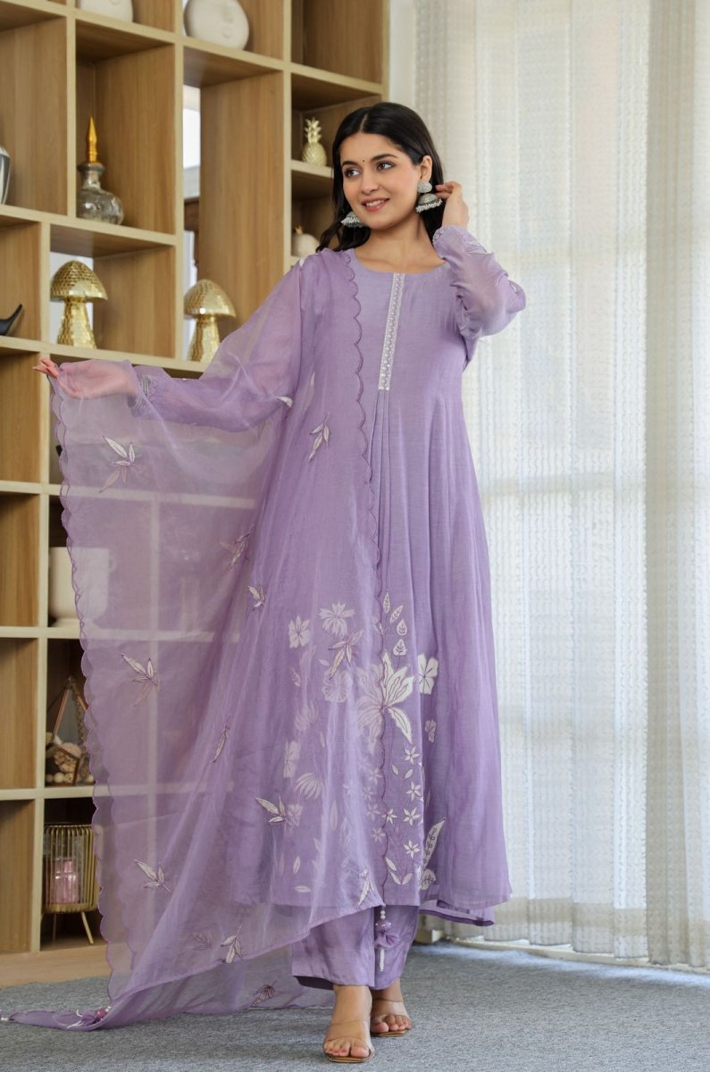 Shop premium women's ethnic suits – Avitra