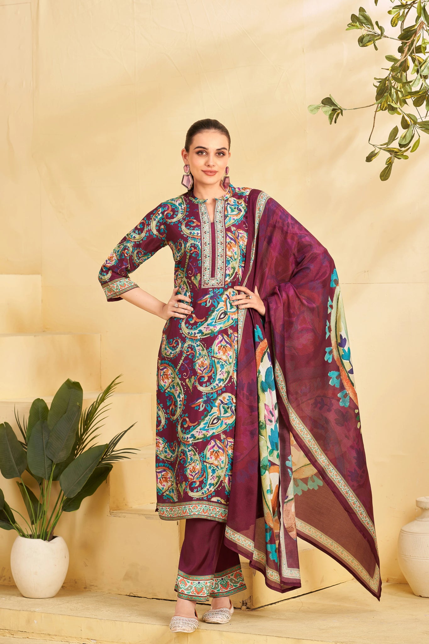 Shop premium women's ethnic suits – Avitra