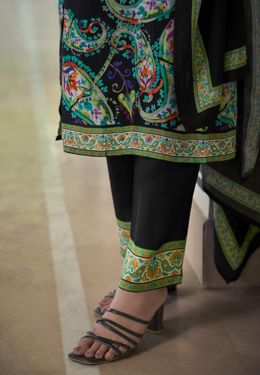 Shop premium women's ethnic suits – Avitra