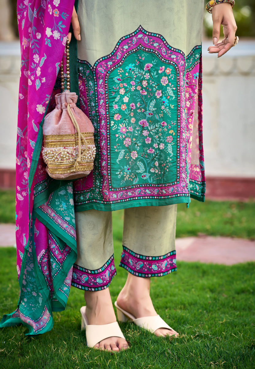 Shop premium women's ethnic suits – Avitra