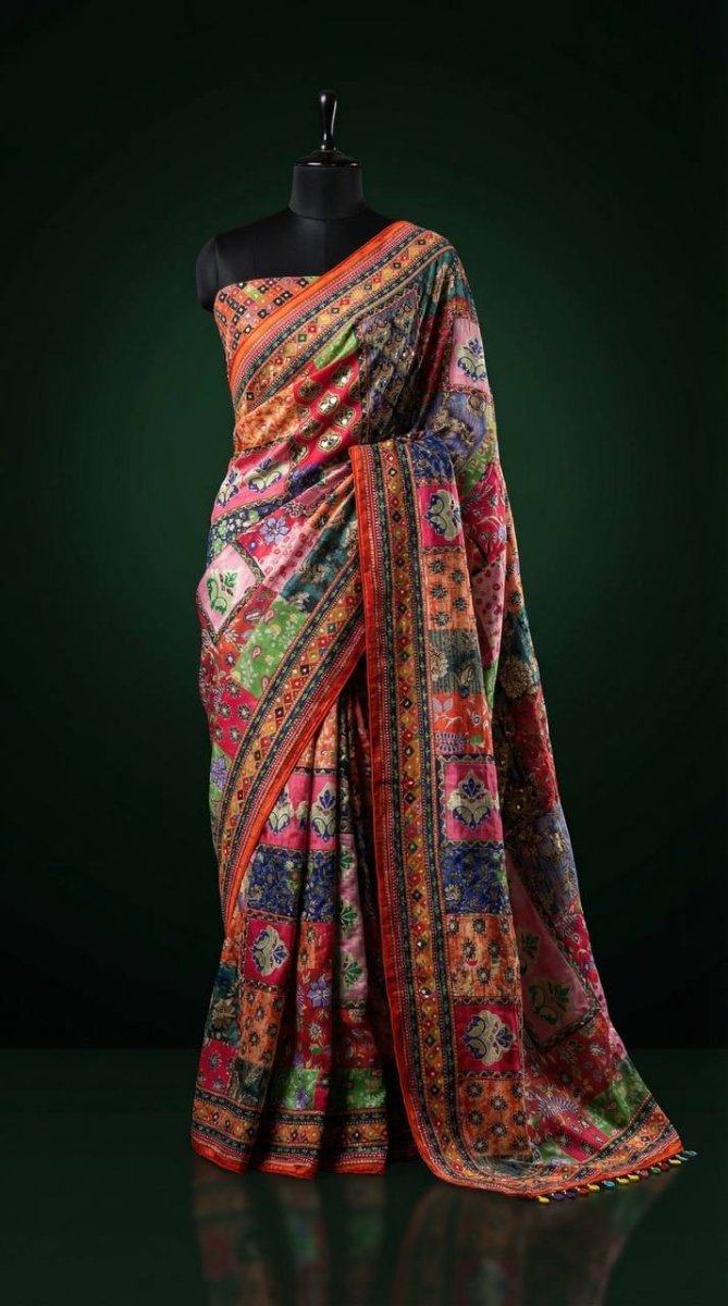 Shop premium women's ethnic suits – Avitra