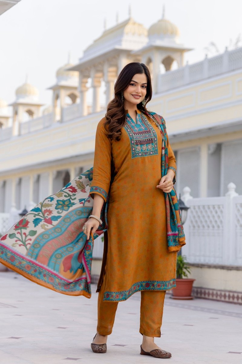 Shop premium women's ethnic suits – Avitra