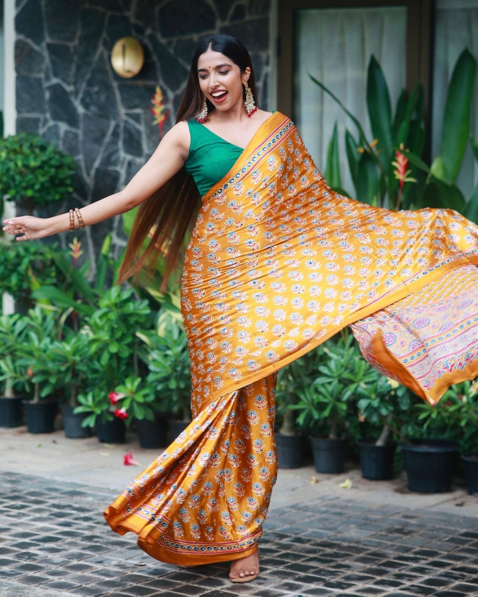 Shop premium women's ethnic suits – Avitra
