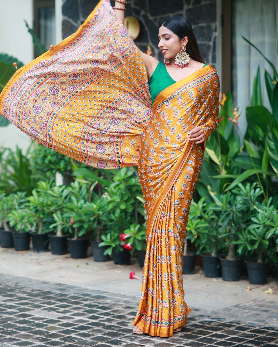 Shop premium women's ethnic suits – Avitra
