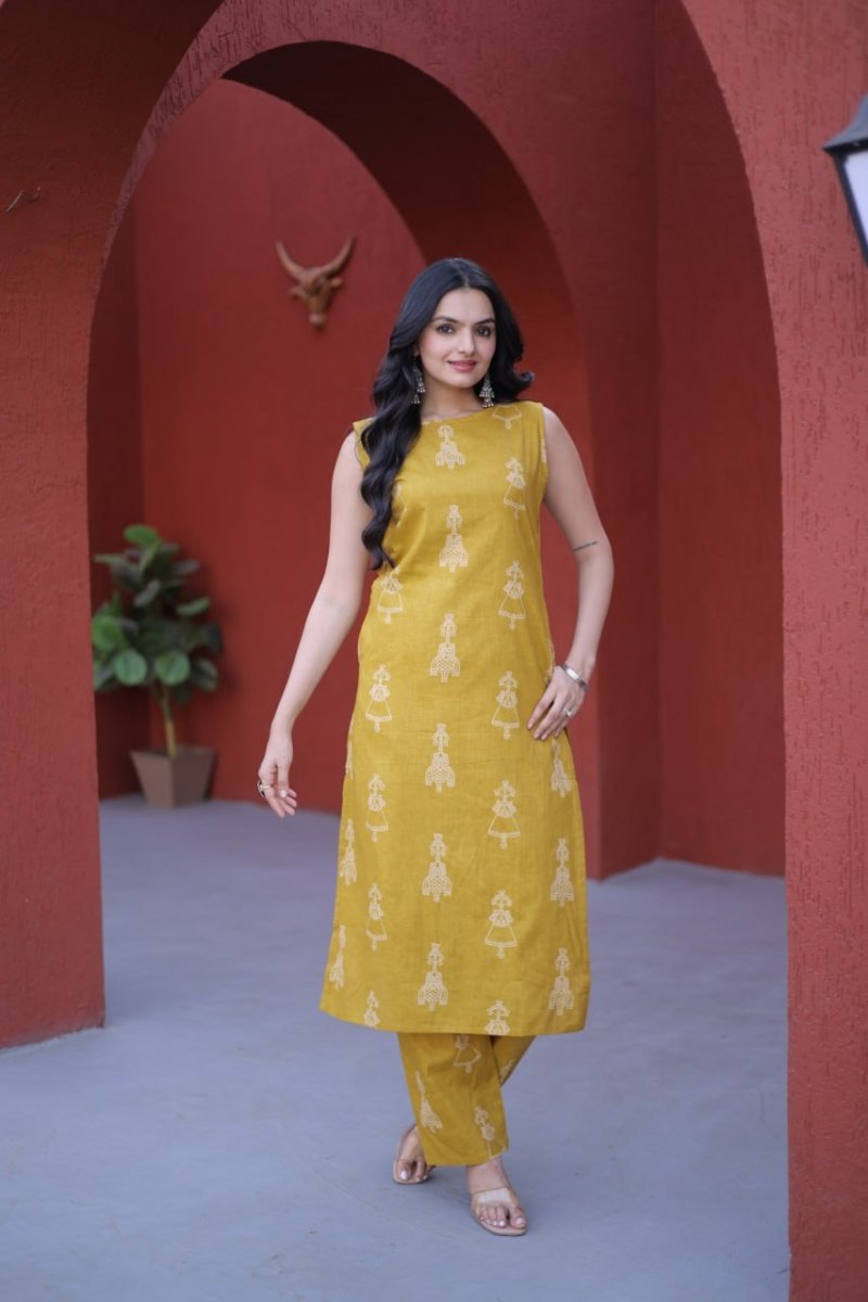 Shop premium women's ethnic suits – Avitra