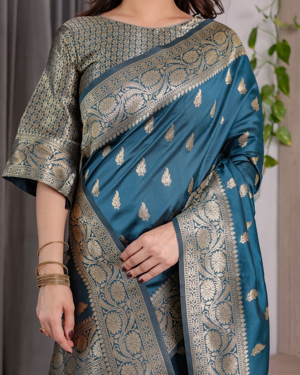 Shop premium women's ethnic suits – Avitra