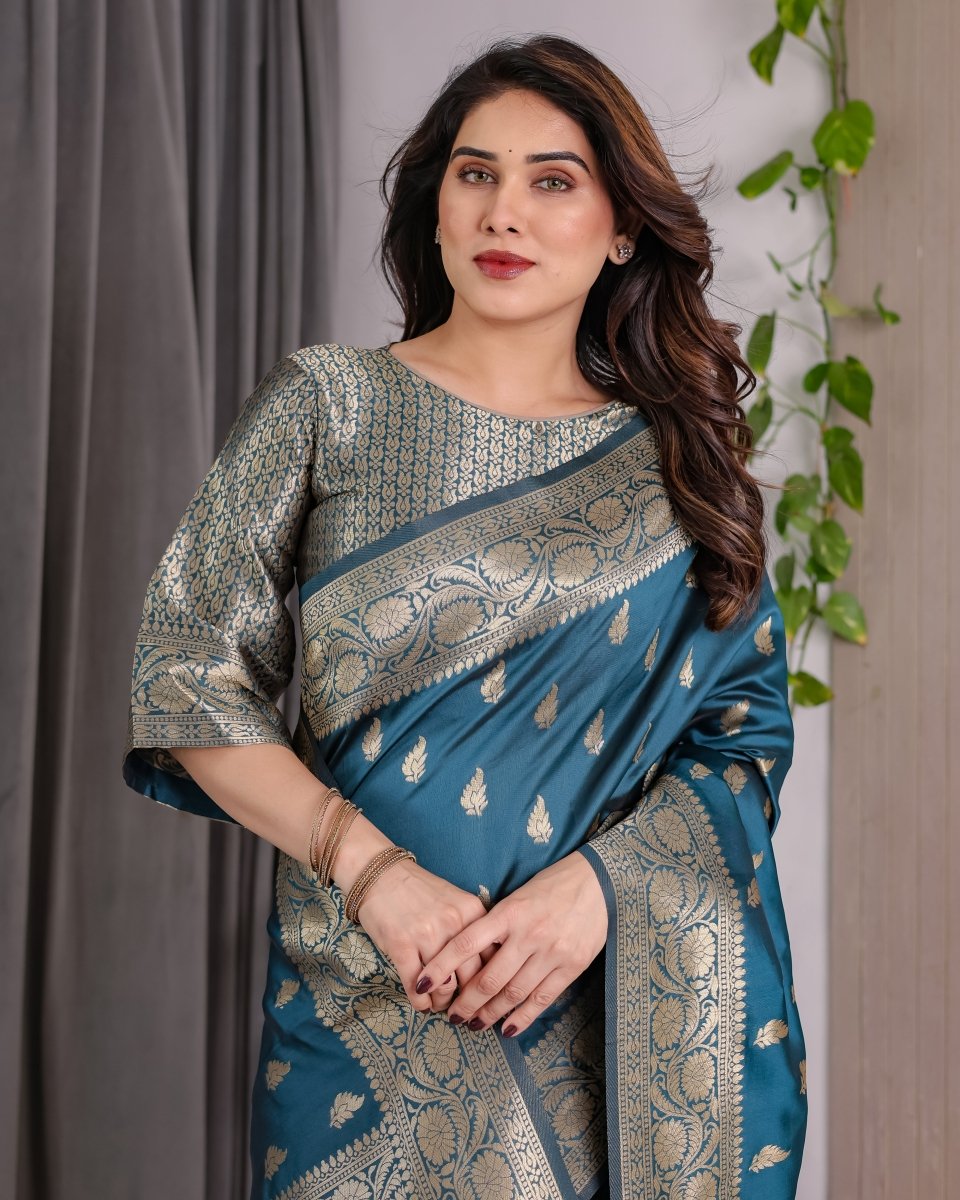 Shop premium women's ethnic suits – Avitra