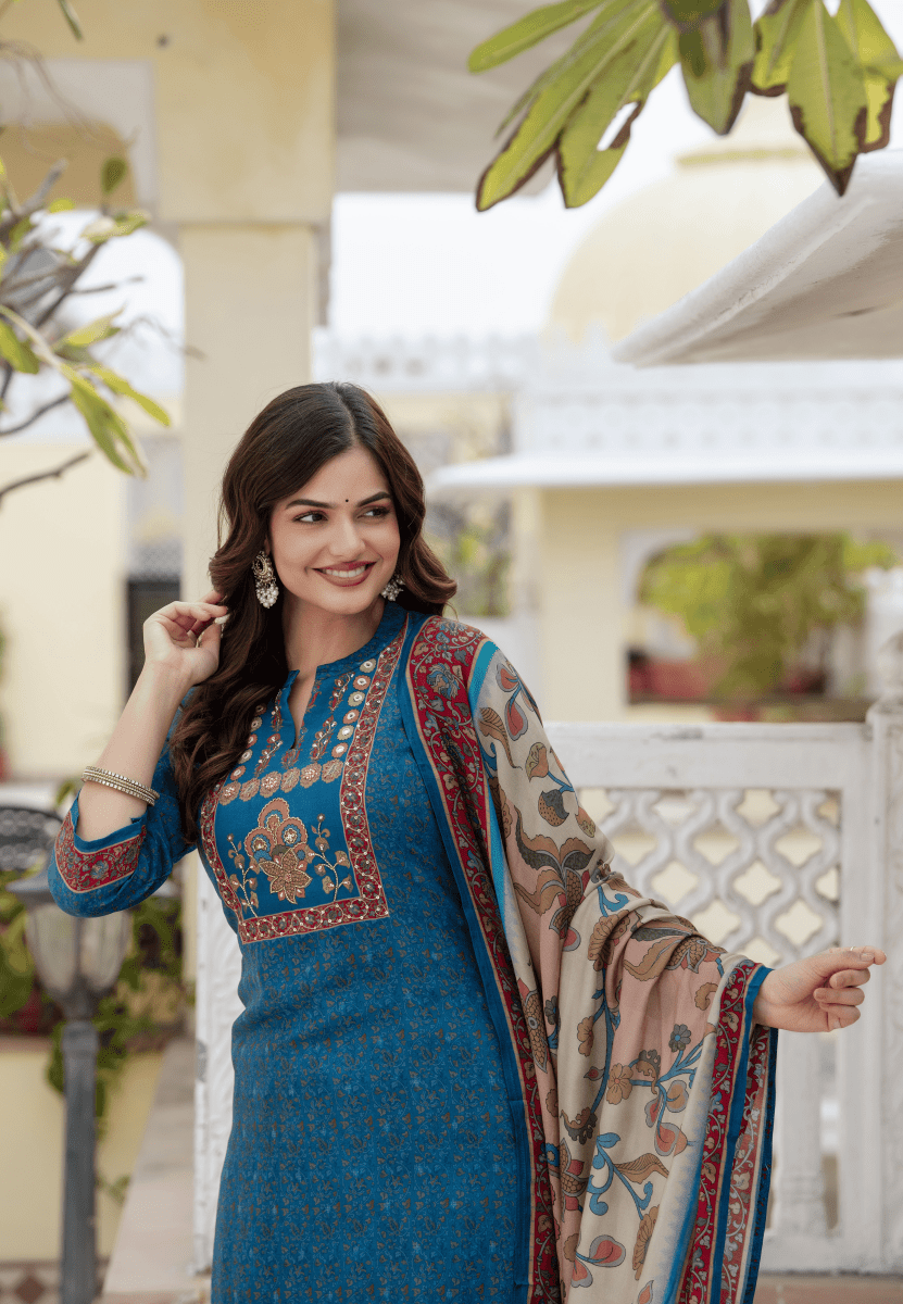 Shop premium women's ethnic suits – Avitra