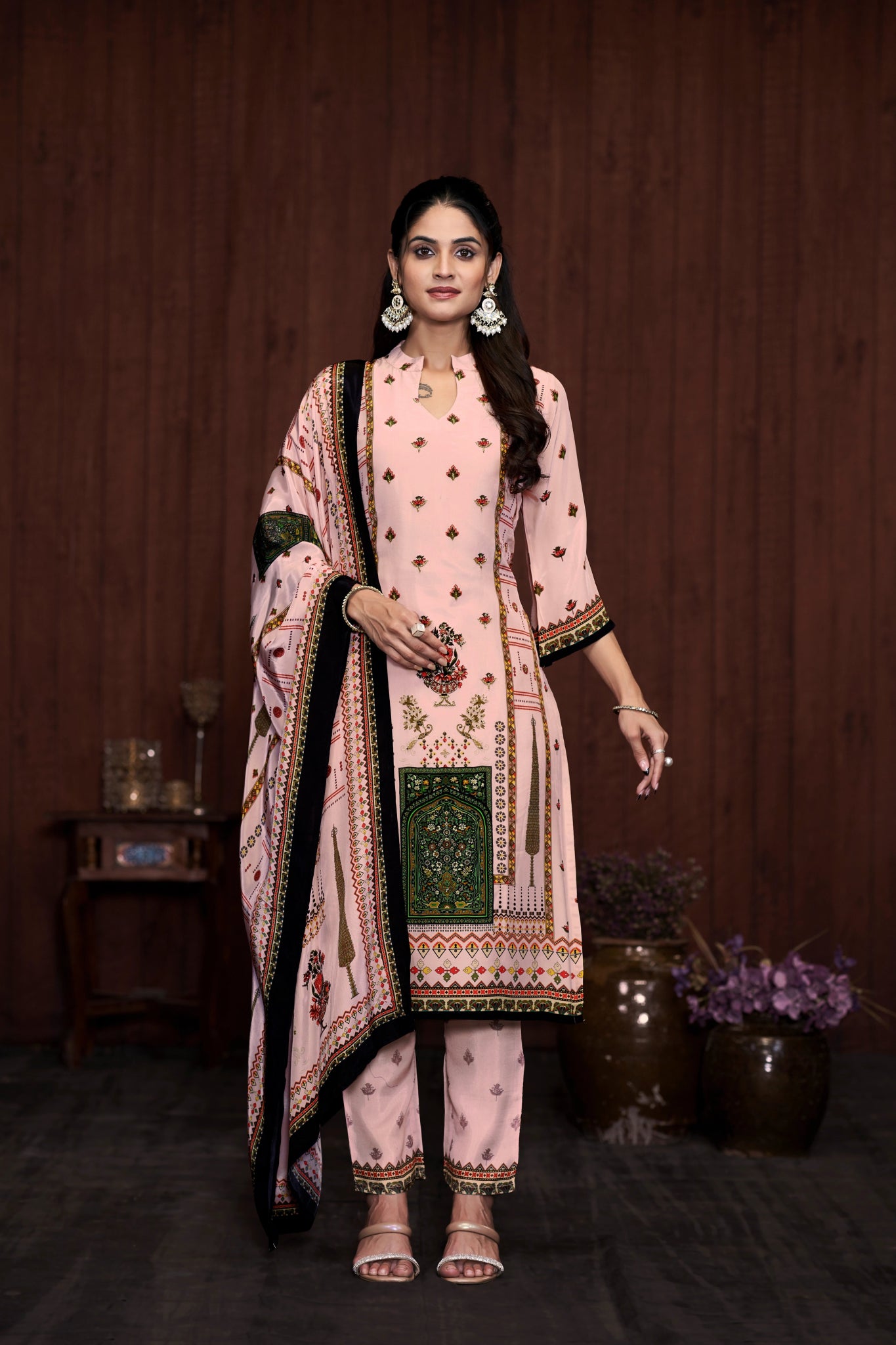 Shop premium women's ethnic suits – Avitra