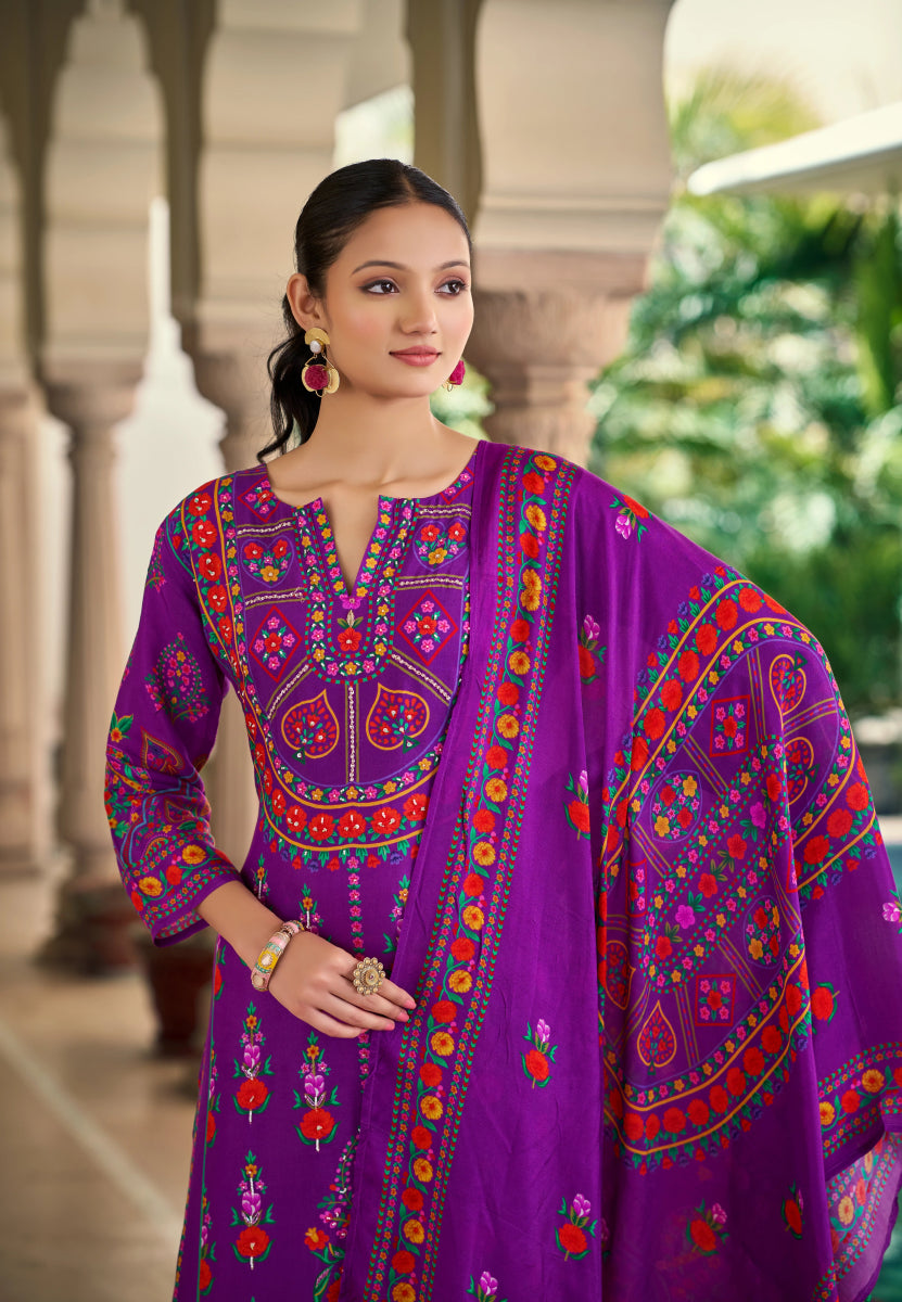 Shop premium women's ethnic suits – Avitra