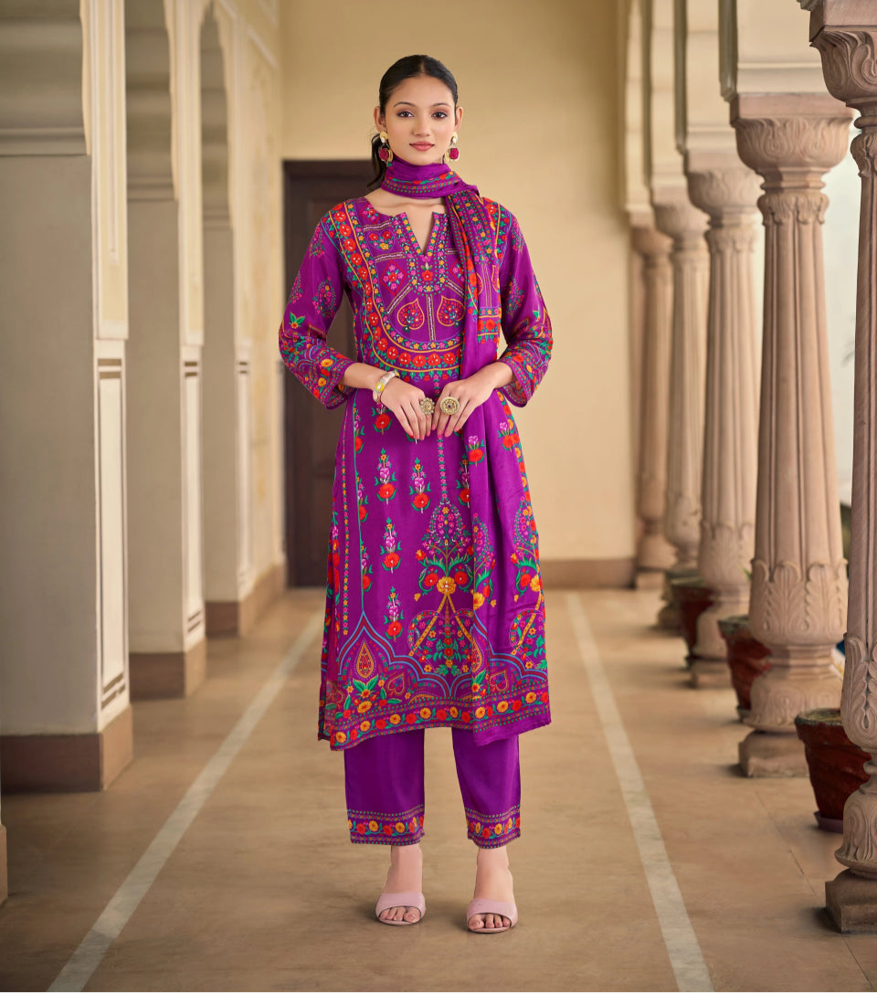 Shop premium women's ethnic suits – Avitra
